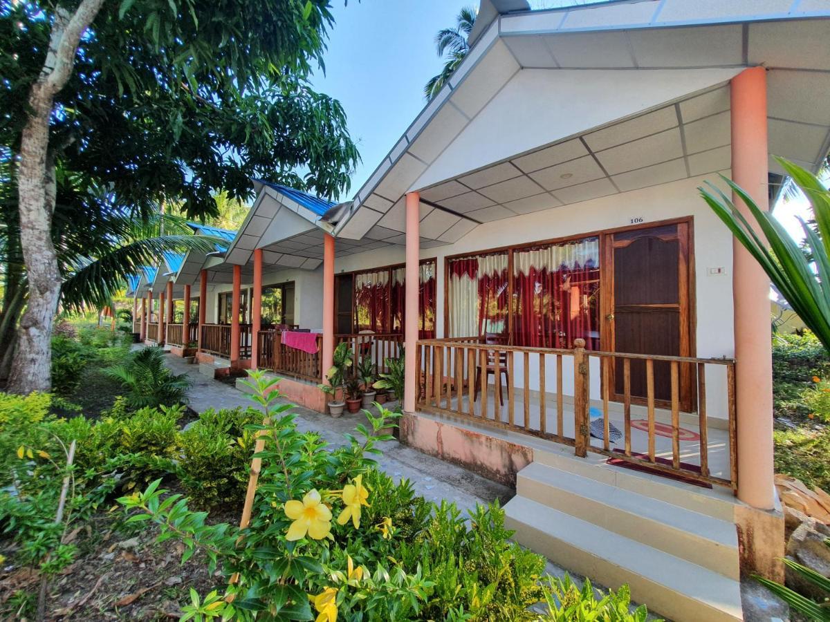 Blue Lagoon Resort, Neil Island Sitapur Bagian luar foto